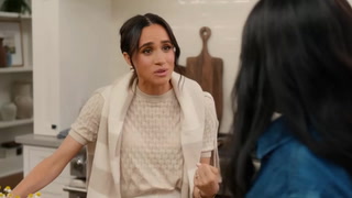 Meghan reprimands friend Mindy Kaling for not using her royal title